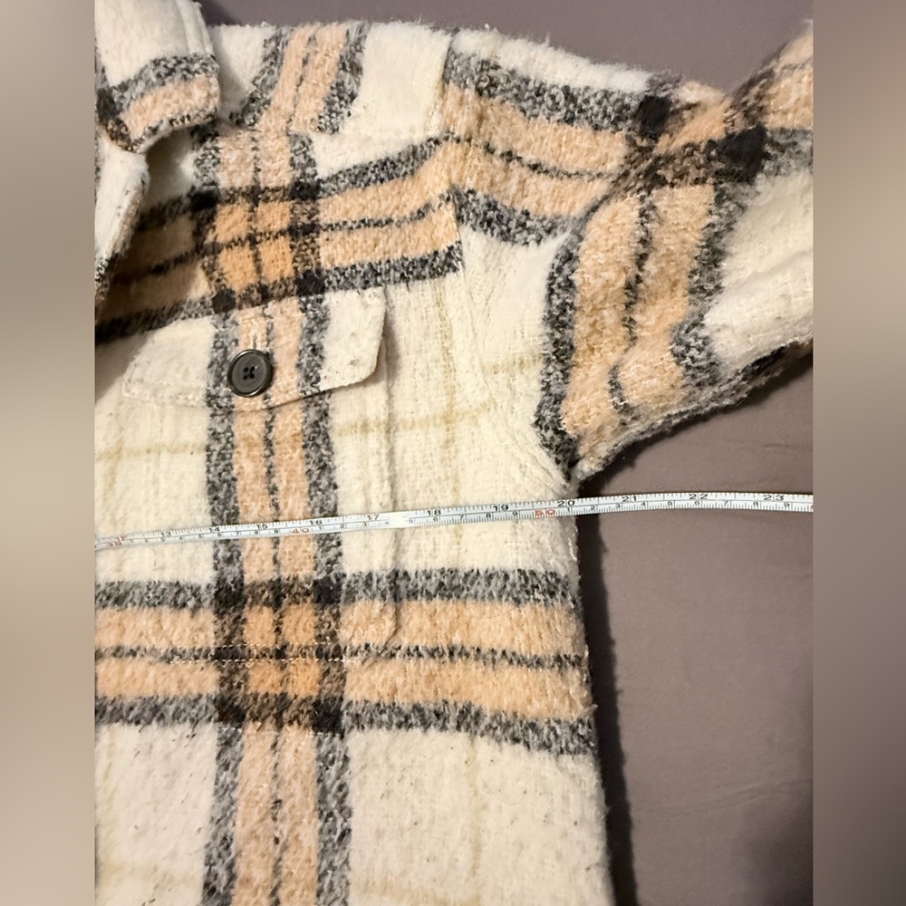 Old Navy Wool Shacket - Cream Plaid - Picture 9 of 16